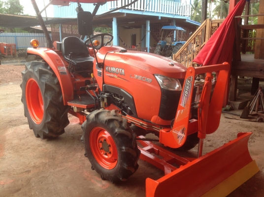 ปัญญาแทรคเตอร์มาแล้ว... คูโบต้า L3608 พร้อมใบมีดคานล่างFD163F ผาน6x22ตราช้าง ทำงาน 1057ชม. จัดส่ง อ.สากเหล็ก จ.พิจิตร