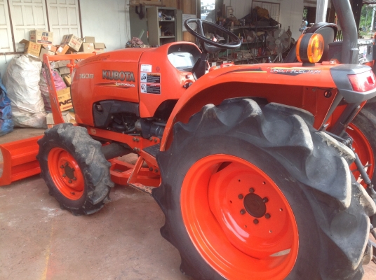 ปัญญาแทรคเตอร์มาแล้ว... คูโบต้า L3608 พร้อมใบมีดคานล่างFD163F ผาน6x22ตราช้าง ทำงาน 1057ชม. จัดส่ง อ.สากเหล็ก จ.พิจิตร