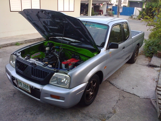 ขายกระบะ strada cab สักคันครับ