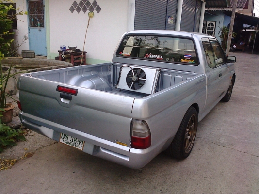 ขายกระบะ strada cab สักคันครับ