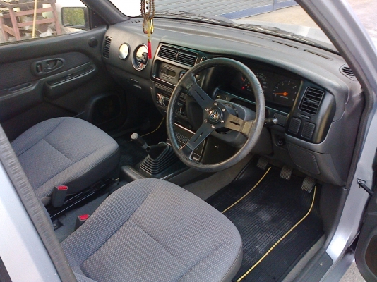 ขายกระบะ strada cab สักคันครับ