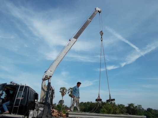 ขายเครนทาดาโน่ 4 ตัน สภาพพร้อมใช้ ขายเครนทาดาโน่ 4 ตัน สภาพพร้อมใช้