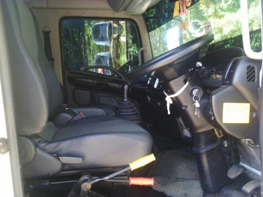 รถฮีโน่ 6 ล้อดั้ม 175 แรงม้า. ปี 55  ( รถวิ่ง 9x,xxx กม. )   สนใจติดต่อ 081 - 6079515