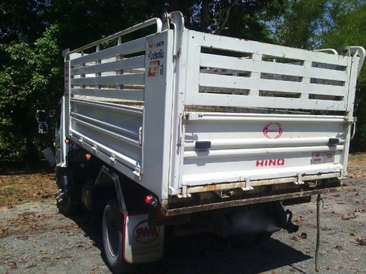 รถฮีโน่ 6 ล้อดั้ม 175 แรงม้า. ปี 55  ( รถวิ่ง 9x,xxx กม. )   สนใจติดต่อ 081 - 6079515