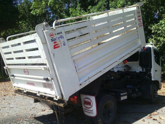 รถฮีโน่ 6 ล้อดั้ม 175 แรงม้า. ปี 55  ( รถวิ่ง 9x,xxx กม. )   สนใจติดต่อ 081 - 6079515