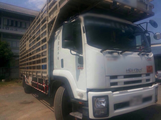 ขายรถบรรทุกหกล้อ ISUZU FTR34QLH เครื่อง 6HK 240 แรง ปี52 กระบะยาว 7.60 เมตร ทะเบียนพร้อม จัดไฟแนนซ์ได้เต็ม
