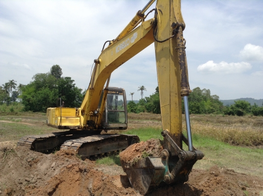 ขายแบคโฮ KOBE SK200 Mark 3 เก๋งเทา รถใช้งานอยู่ทุกวัน เอกสารเล่มทะเบียนพร้อม เครื่องดี ปั้มแรง ทำงานไม่โหลด กระบอกไฮดรอริคไม่มีเยิ้ม แทรคดี เอวแน่น ราคาต่อรองได้