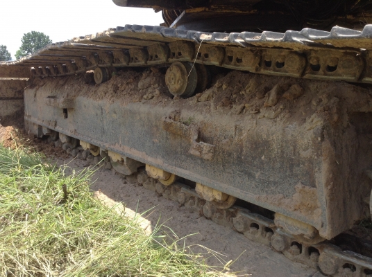 ขายแบคโฮ KOBE SK200 Mark 3 เก๋งเทา รถใช้งานอยู่ทุกวัน เอกสารเล่มทะเบียนพร้อม เครื่องดี ปั้มแรง ทำงานไม่โหลด กระบอกไฮดรอริคไม่มีเยิ้ม แทรคดี เอวแน่น ราคาต่อรองได้