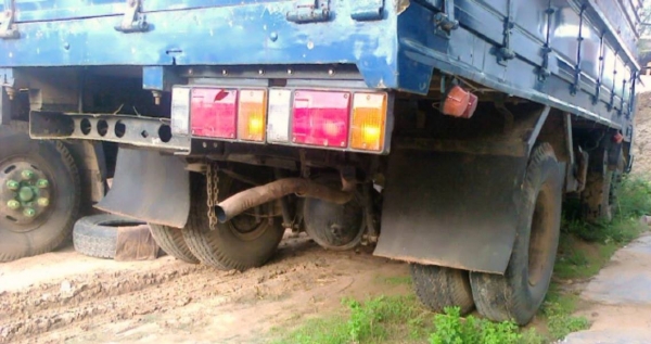 **385,000 บ.ต่อรอง**ขาย6ล้อ115 ตัวแรก ISUZU 115 โค้ด46 ห้างแท้ปี32 เครื่องเดิมเกียร์เดิม 4BD1 115 เกียร์สั้นสาย เครื่องแน่นดี แรงดี ไม่เยิ้ม ช่วงล่างคานหน้าเดิม5น็อต เฟืองท้ายF คัสซีดีไม่ปะไม่ดาม กระบะพื้นเหล็กคอกไม้ สภาพดี พื้นดี ข้างสวยไม่ผุ หัวเก๋งสวยภ **385,000 บ.ต่อรอง**ขาย6ล้อ115 ตัวแรก ISUZU 115 โค้ด46 ห้างแท้ปี32 เครื่องเดิมเกียร์เดิม 4BD1 115 เกียร์สั้นสาย เครื่องแน่นดี แรงดี ไม่เยิ้ม ช่วงล่างคานหน้าเดิม5น็อต เฟืองท้ายF คัสซีดีไม่ปะไม่ดาม กระบะพื้นเหล็กคอกไม้ สภาพดี พื้นดี ข้างสวยไม่ผุ หัวเก๋งสวยภ