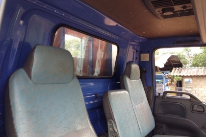 หกล้อกลาง อิซูสุ NPR ห้างแท้ ปี 48 130 แรงม้า  เทอร์โบ (ลดไปเลยเหลือ 580,000 )ครับ