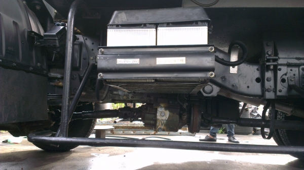 รถบรรทุกพร้อมเครื่องปั่นไฟในตัว 80 kva สภาพเกือบ100\%  ใช้มา 400hrs