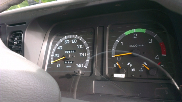 รถบรรทุกพร้อมเครื่องปั่นไฟในตัว 80 kva สภาพเกือบ100\%  ใช้มา 400hrs