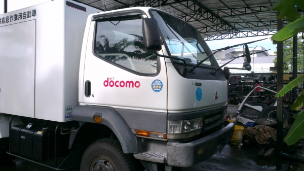 รถบรรทุกพร้อมเครื่องปั่นไฟในตัว 80 kva สภาพเกือบ100\%  ใช้มา 400hrs