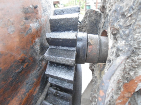 ขายโม่ปูนผสม เหล็กหล่ออย่างหนา