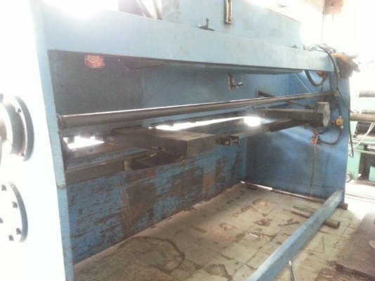 กรรไกรตัดเหล็กหนา4มม.ยาว2.5