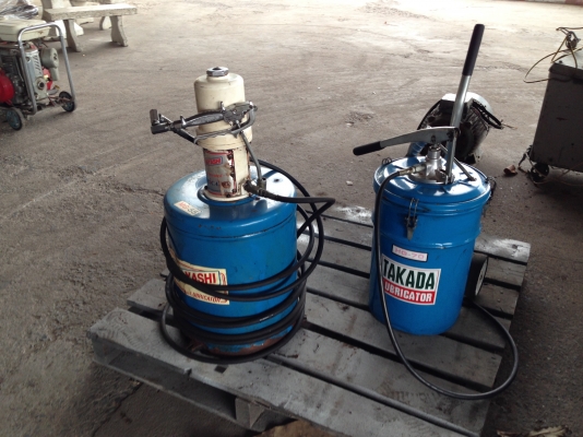 ขาย เครื่องอัดจารบีแบบใช้ลมและใชัมือโยก