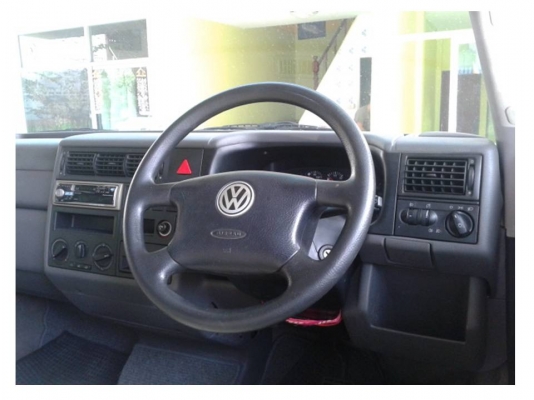 VOLKSWAGEN CARRAVELLE 2.8 GL ปี 2001