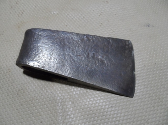 ขวาน งานเก่า ใหญ่ๆ หนักๆ