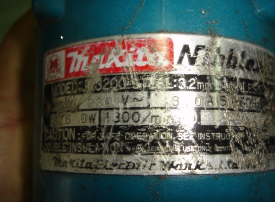 ขายเครื่องฉลุแผ่นโลหะด้วยไฟฟ้า ยี่ห้อ makita รุ่น JN3200 ขนาด 3.2 mm