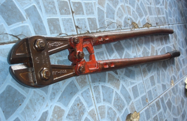 ขายคีมตัดเหล็กเส้น super รุ่น bk-900 cap. 16 mm