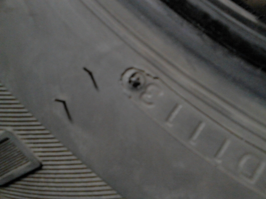 265/65R17 BRIDGE STONE DUELER H/T 684 II มี 2 เส้น TEL.081-427-3941 265/65R17 BRIDGE STONE DUELER H/T 684 II มี 2 เส้น TEL.081-427-3941