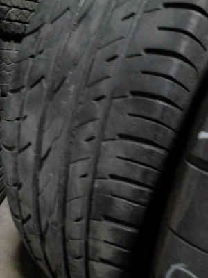 215/50R17 NEUTON  ปี2012  มี 2 เส้น TEL.081-427-3941