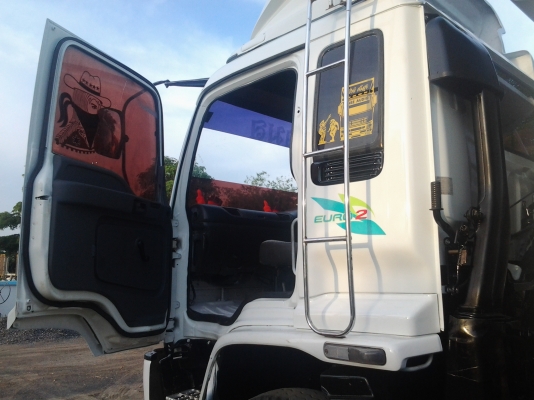 ขาย10ล้อ2เพลา270แรงเดก้ายูโรวันดั้มสามมิตรราคา1560000