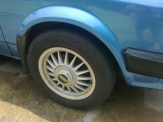 ขายรถford 5ประตู สภาพสวยพร้อมใช้ ขายรถford 5ประตู สภาพสวยพร้อมใช้