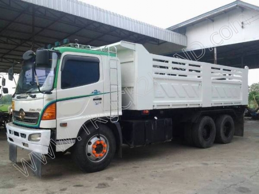 รถบรรทุก 10 ล้อดั๊มพ์  ยี่ห้อ HINO MEGA 260 แรงม้า