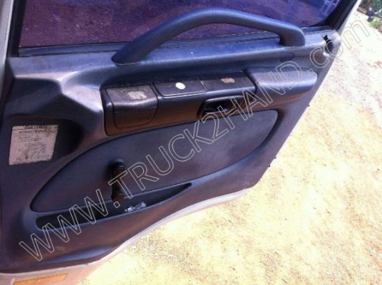 รถบรรทุก 10 ล้อดั๊มพ์  ยี่ห้อ HINO MEGA 260 แรงม้า