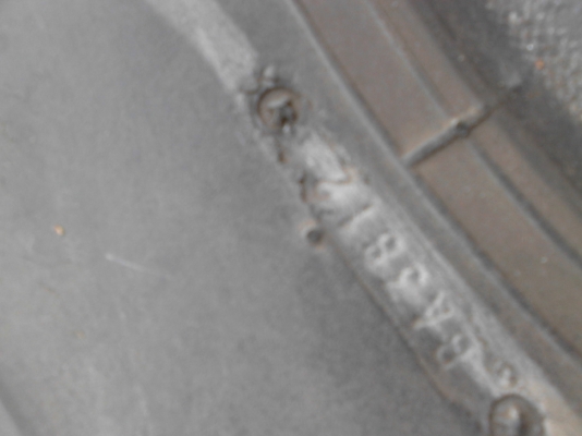 7.50-15  ยาง 6 ล้อขนาดกลาง พร้อมยางรอง  มี 2 เส้น  TEL.081-427-3941