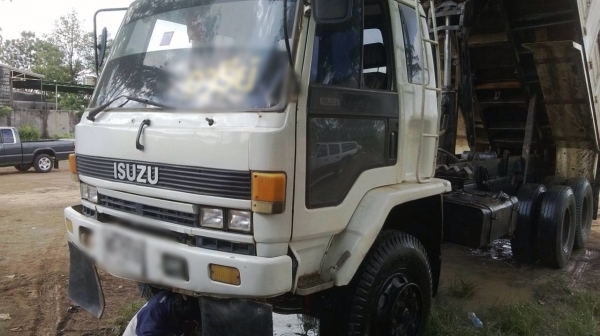 ขายบรรทุกสิบล้อดัมพ์ ISUZU 210 FXZ13NFY 2 เพลา เกียร์ฟูลเลอร์ กระบะเหล็ก ขายบรรทุกสิบล้อดัมพ์ ISUZU 210 FXZ13NFY 2 เพลา เกียร์ฟูลเลอร์ กระบะเหล็ก