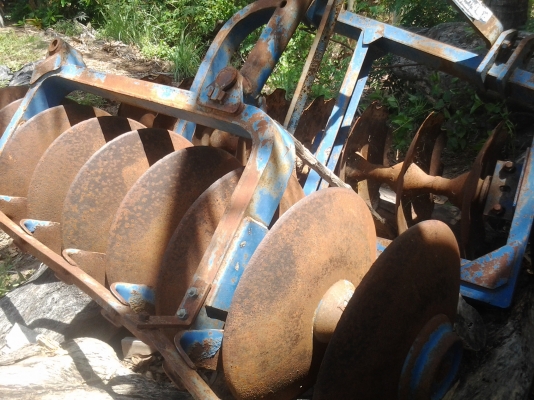 ขายพานซอย9แถวใบ22ติดกับรถไถฟอด6610เสื้อลายลดเหลือ53000บาท