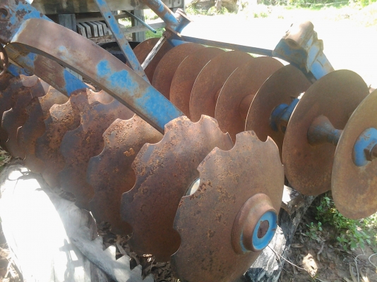 ขายพานซอย9แถวใบ22ติดกับรถไถฟอด6610เสื้อลายลดเหลือ53000บาท