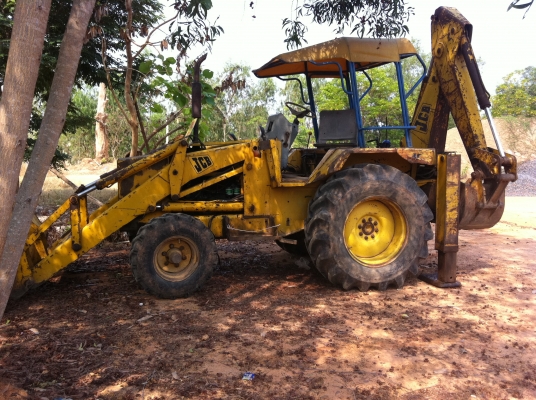ขายด่วน รถตักหน้าขุดหลัง JCB 3CX สภาพพร้อมใช้งาน