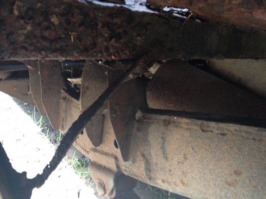 ขายดัสสัน 620 แปลงเป็น720ราคาตัดครับ 25000บาท มีเล่มพร้อมชุดโอน