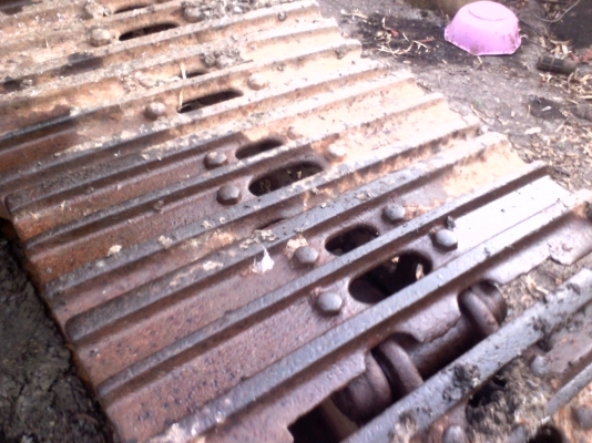 ขาย!! KOMATSU PC200-2  /  470.000. ต่อรองได้