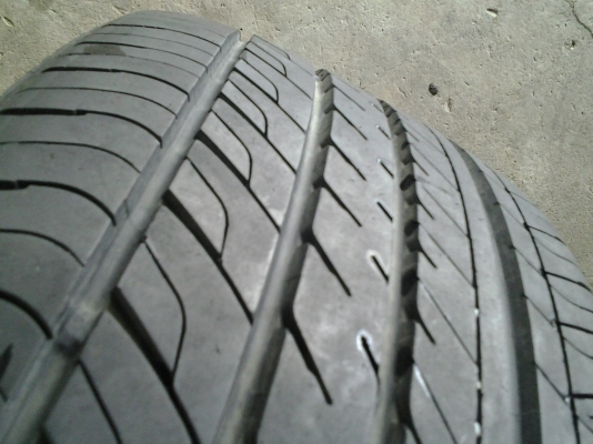 ยาง dunlop 225/40/18