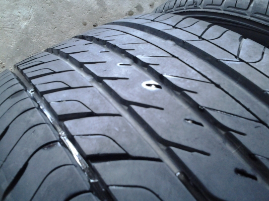 ยาง dunlop 225/40/18