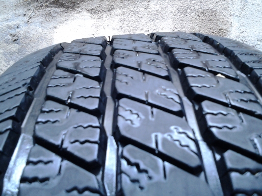 ยาง มิชลิน 265/65/17 ปี12  ดอกหนาๆนุ่มๆ