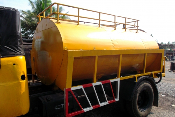 ขายด่วนรถ6ล้อTOYOTAบรรทุกนํ้าเครือง130แรงม้า6000ลิตร