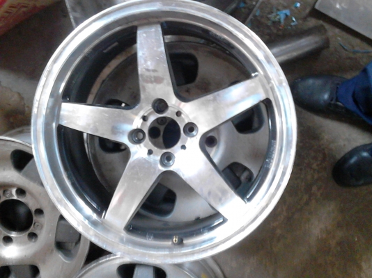 ขาย แม๊ก ขอบ 17 จำนวน 2 วง ติดต่อ 081-427-3941 ขาย แม๊ก ขอบ 17 จำนวน 2 วง ติดต่อ 081-427-3941