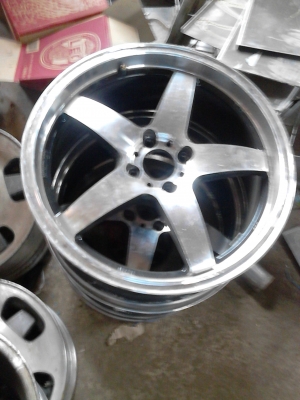 ขาย แม๊ก ขอบ 17 จำนวน 2 วง ติดต่อ 081-427-3941 ขาย แม๊ก ขอบ 17 จำนวน 2 วง ติดต่อ 081-427-3941