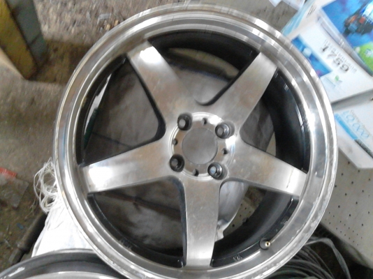 ขาย แม๊ก ขอบ 17 จำนวน 2 วง ติดต่อ 081-427-3941 ขาย แม๊ก ขอบ 17 จำนวน 2 วง ติดต่อ 081-427-3941