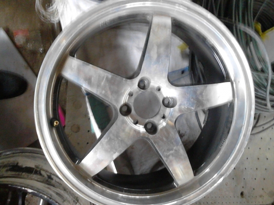 ขาย แม๊ก ขอบ 17 จำนวน 2 วง ติดต่อ 081-427-3941 ขาย แม๊ก ขอบ 17 จำนวน 2 วง ติดต่อ 081-427-3941