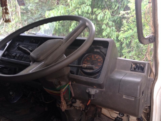 ด่วนๆ    ขายดาวน์ รถสิบล้อ NISSAN UD cwm 430 230แรง ดั้มมีระบบลากพ่วง สนใจสอบถามได้