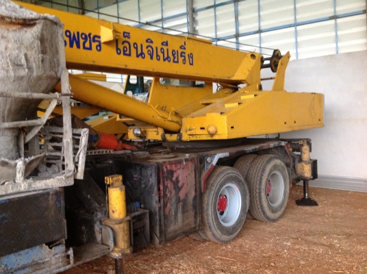 รถเครน 20 ตัน