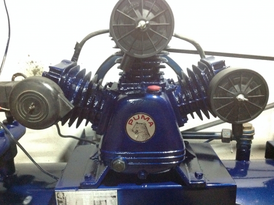 ปั๊มลมสวยๆPUMA,2แรง,3หัวถัง148Lมอเตอร์5แรง