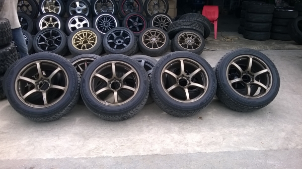 ขายล้อขอบ20 6รูพร้อมยางชุดละ24500