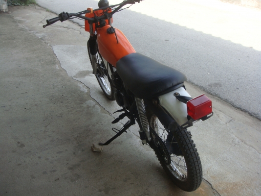 รถจักรยานยนต์